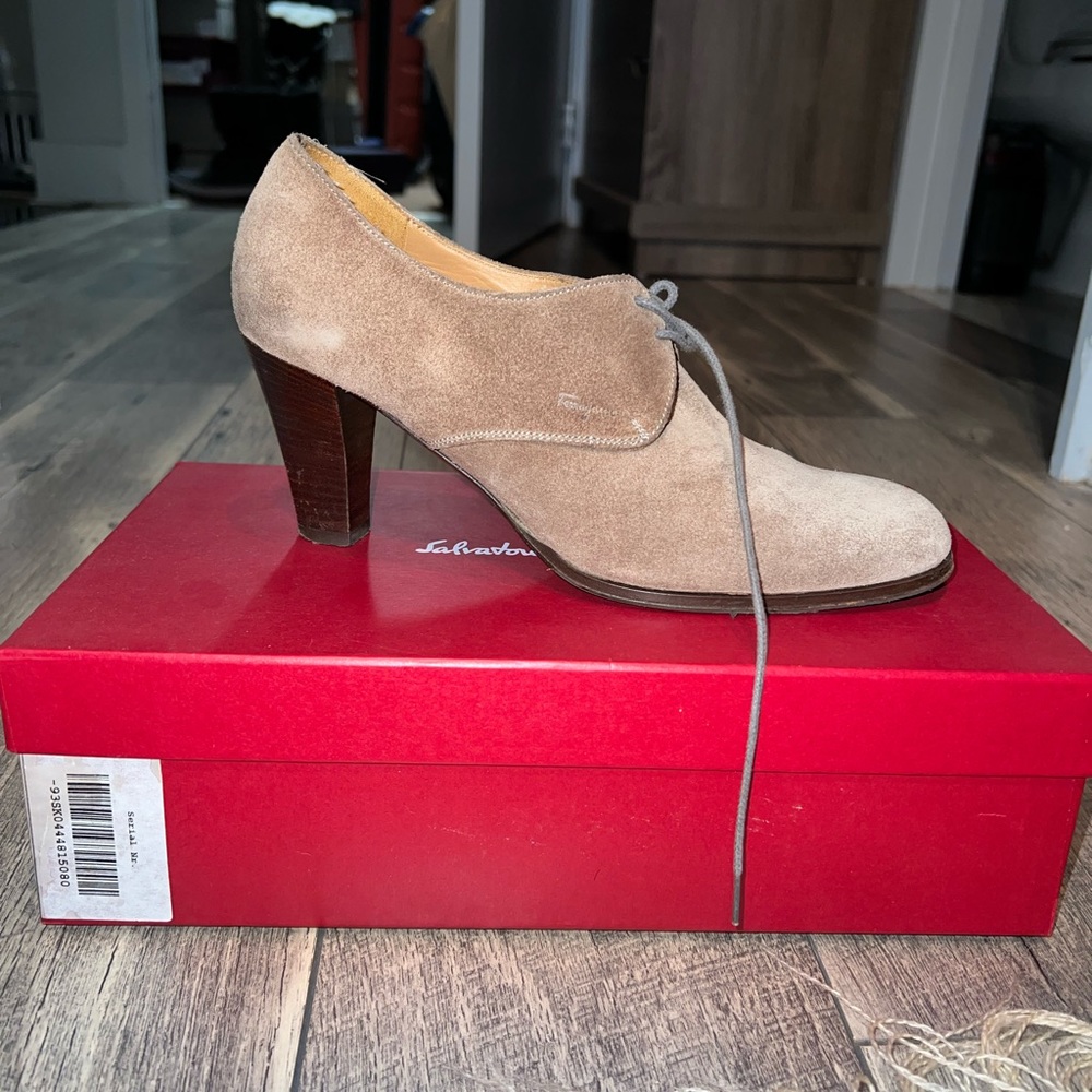 Women ferragamo booties